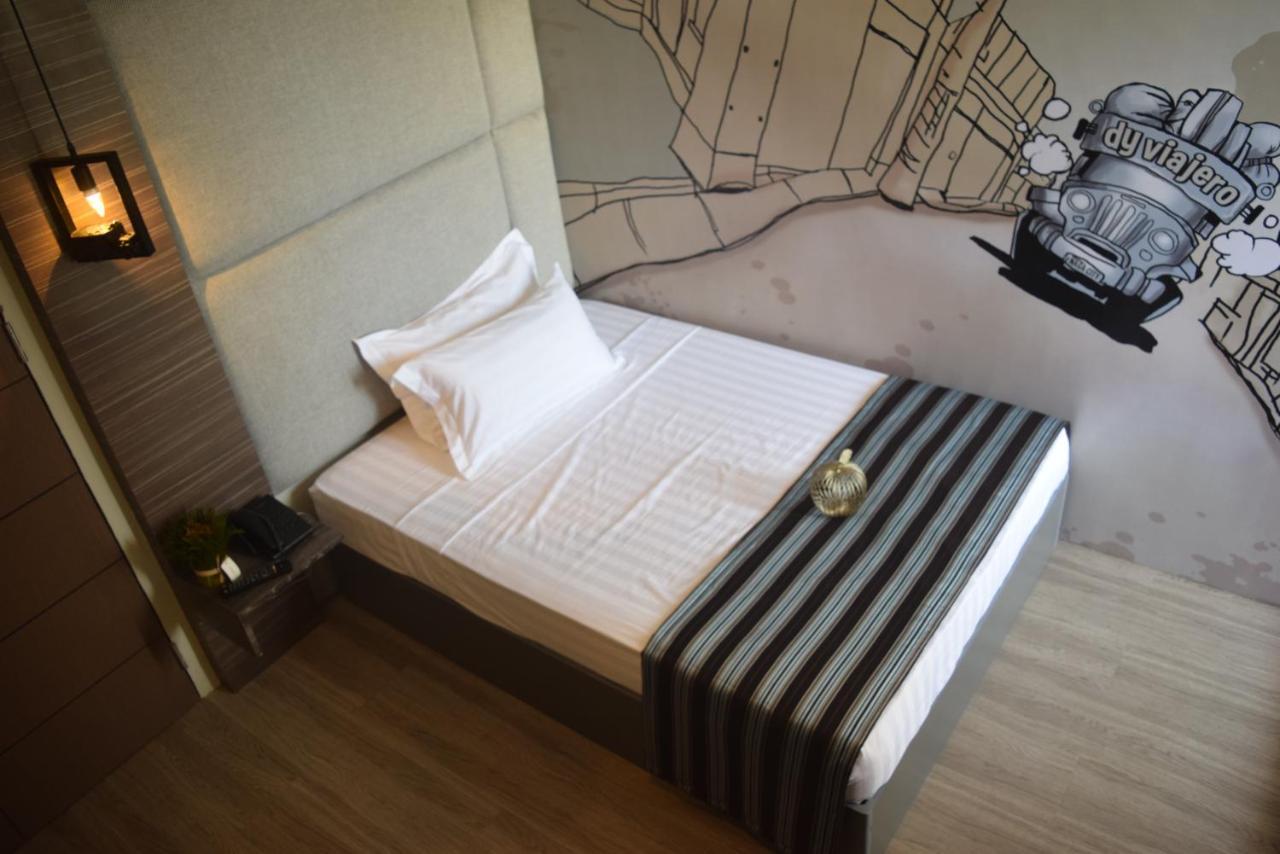 Dy Viajero Transient Hotel Нага Экстерьер фото